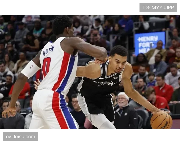 文班亚马狂砍45分20篮板，马刺加时险胜雷霆